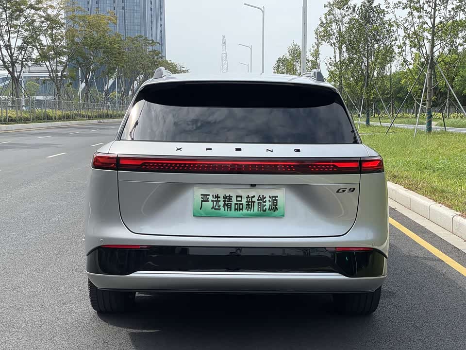 XPENG G9