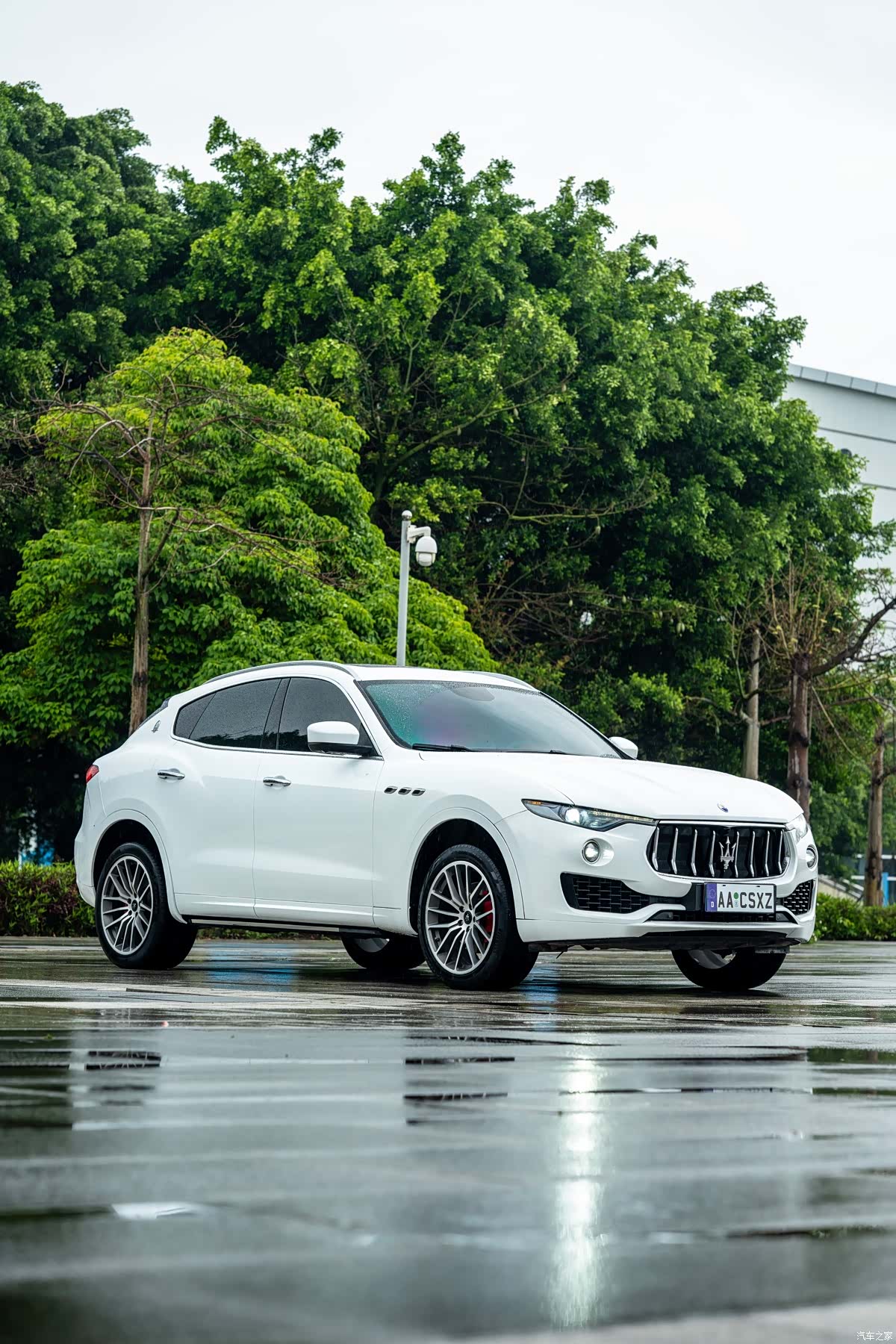 Maserati Levante, 2016 3