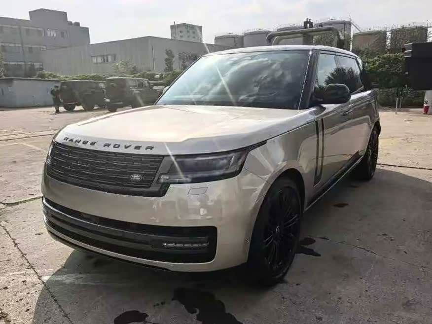 Land Rover Range Rover 2026 3.0 L6 400PS SE мест