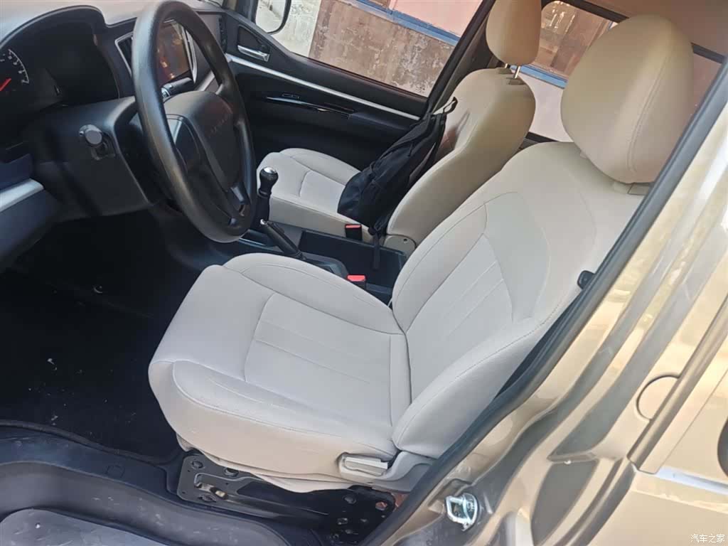 DongFeng M5, 2025 15