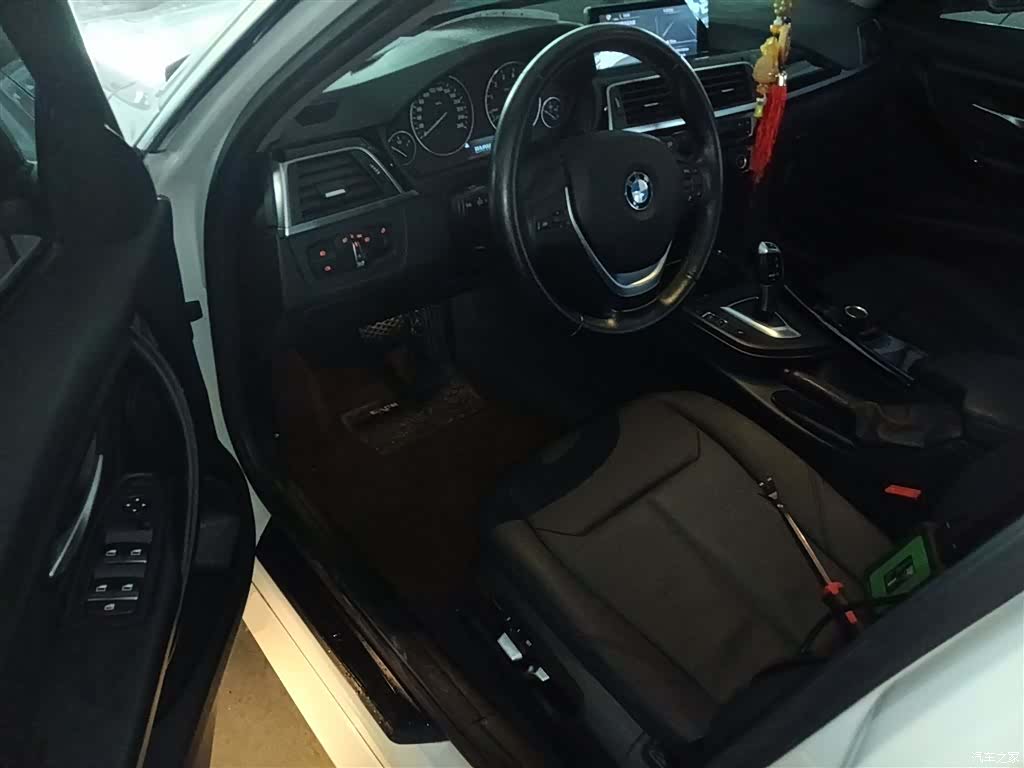 BMW 3 Series, 2016 16