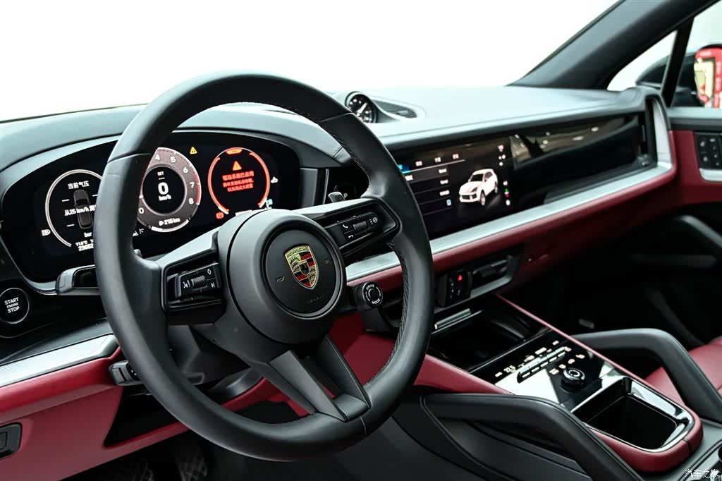 Porsche Cayenne, 2025 14