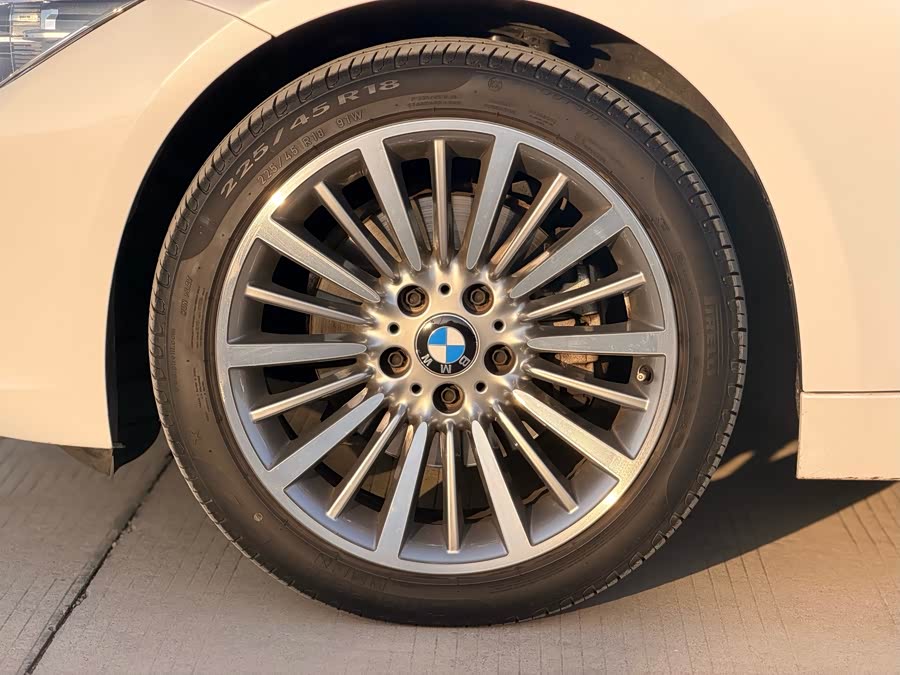 BMW 3 Series 2019, фото 21