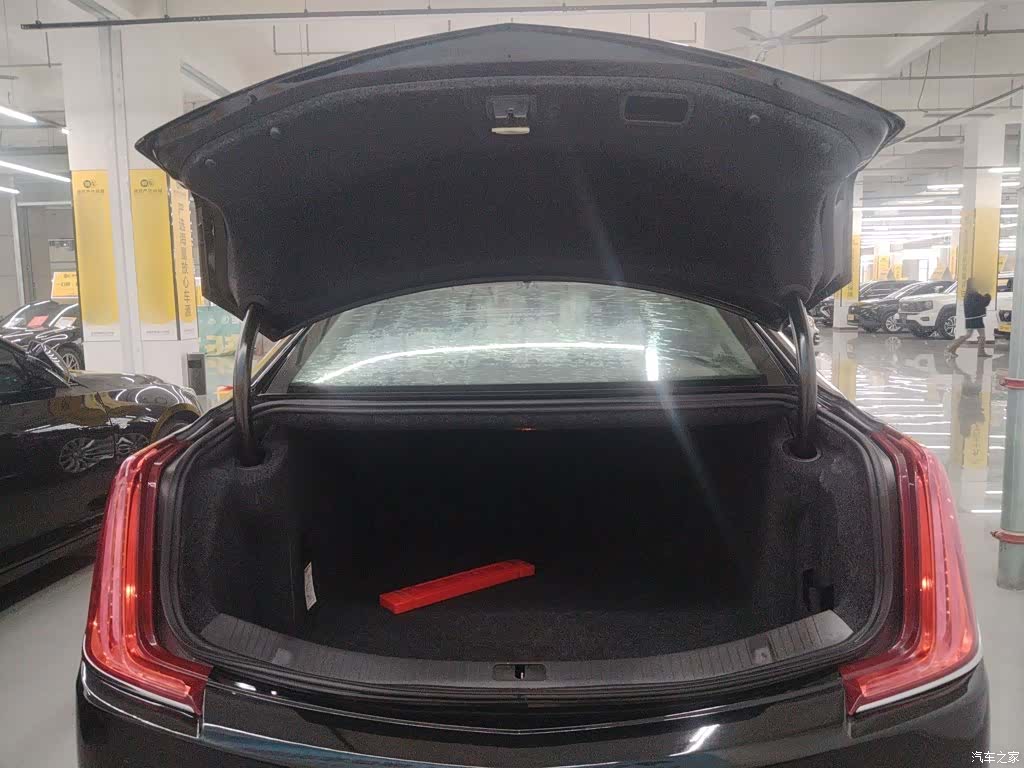 Cadillac XTS, 2019 19