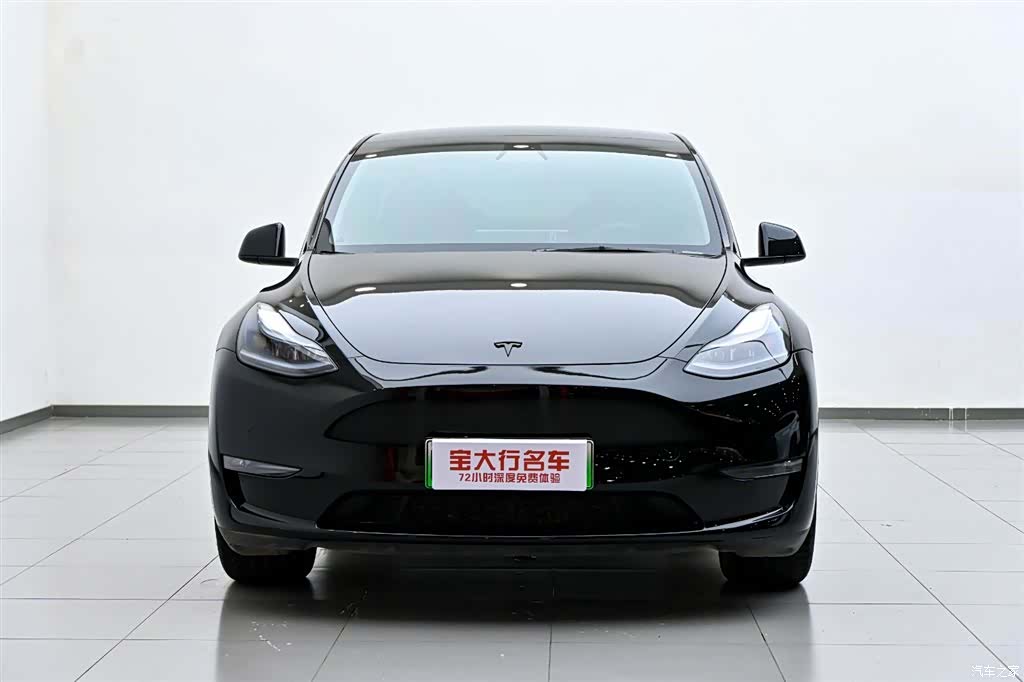 Tesla Model Y, 2023 2