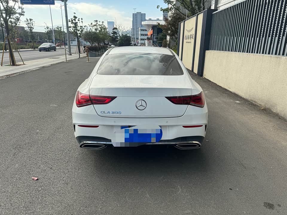 Mercedes-Benz CLA