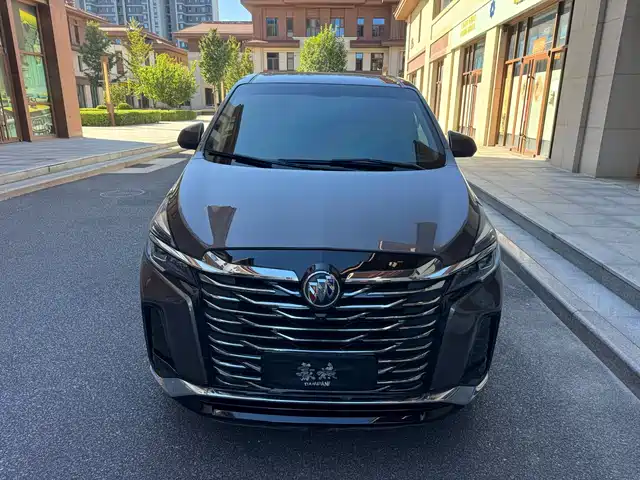 Buick GL8 2023 — купить из Китая под заказ