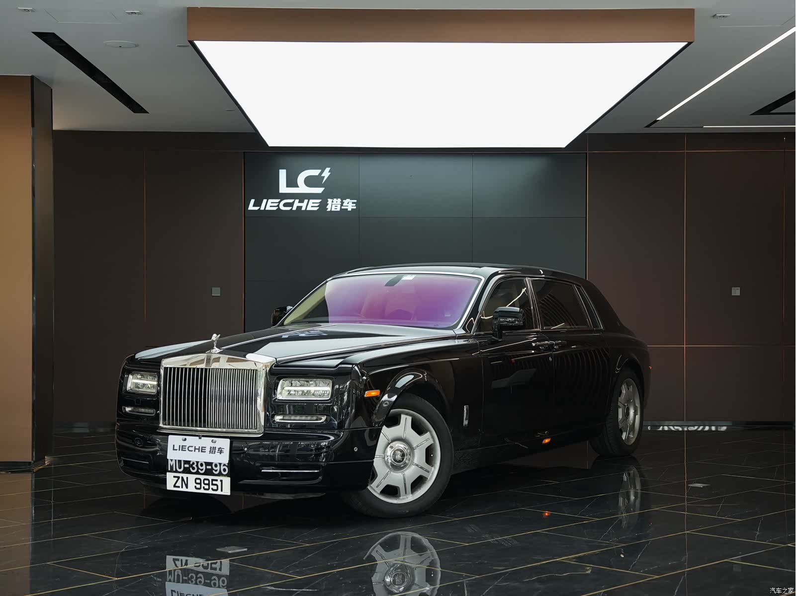 Rolls-Royce Phantom, 2017 1