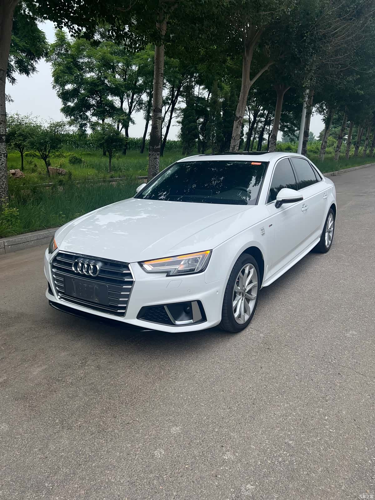 Audi A4L, 2019 3