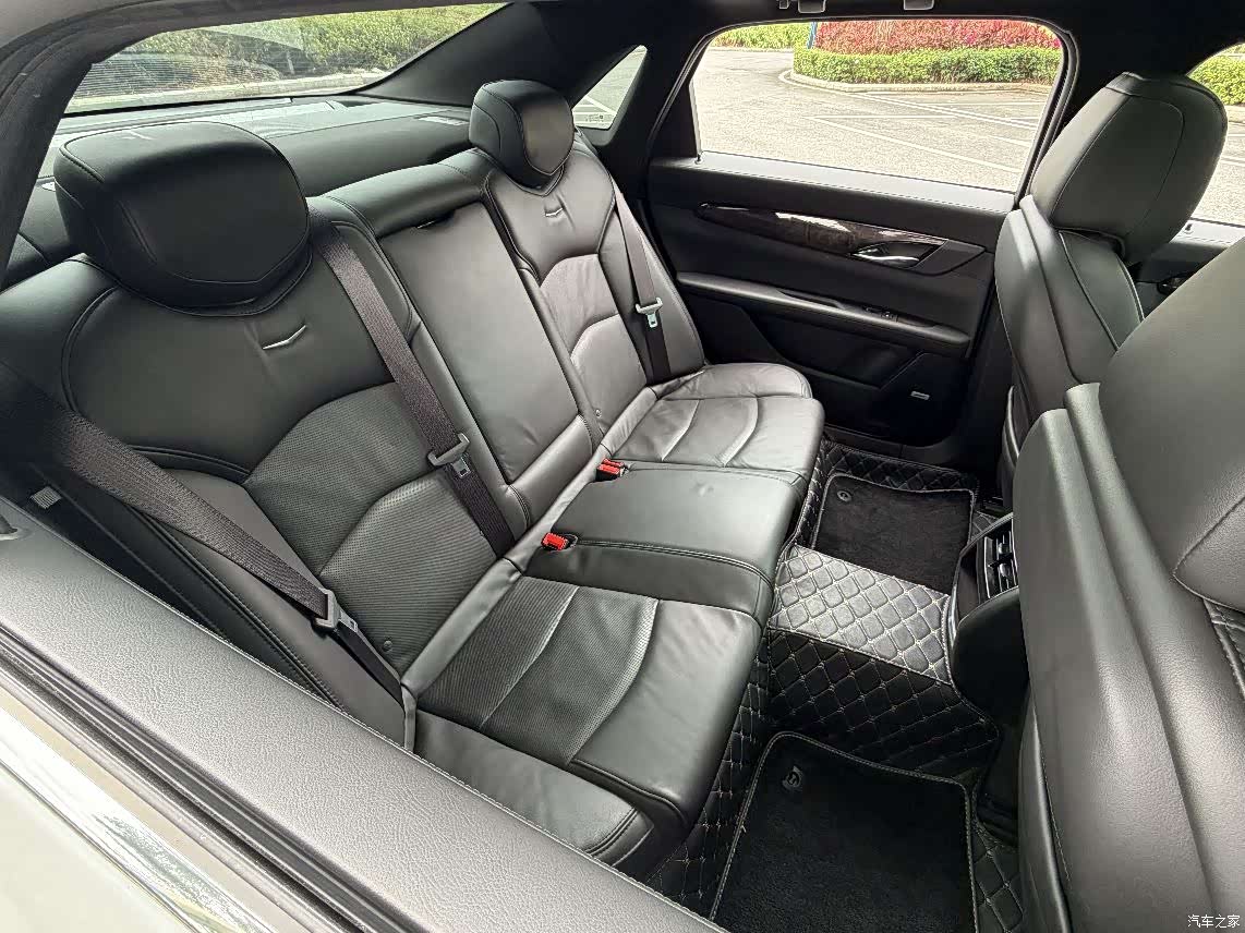 Cadillac CT6, 2022 12