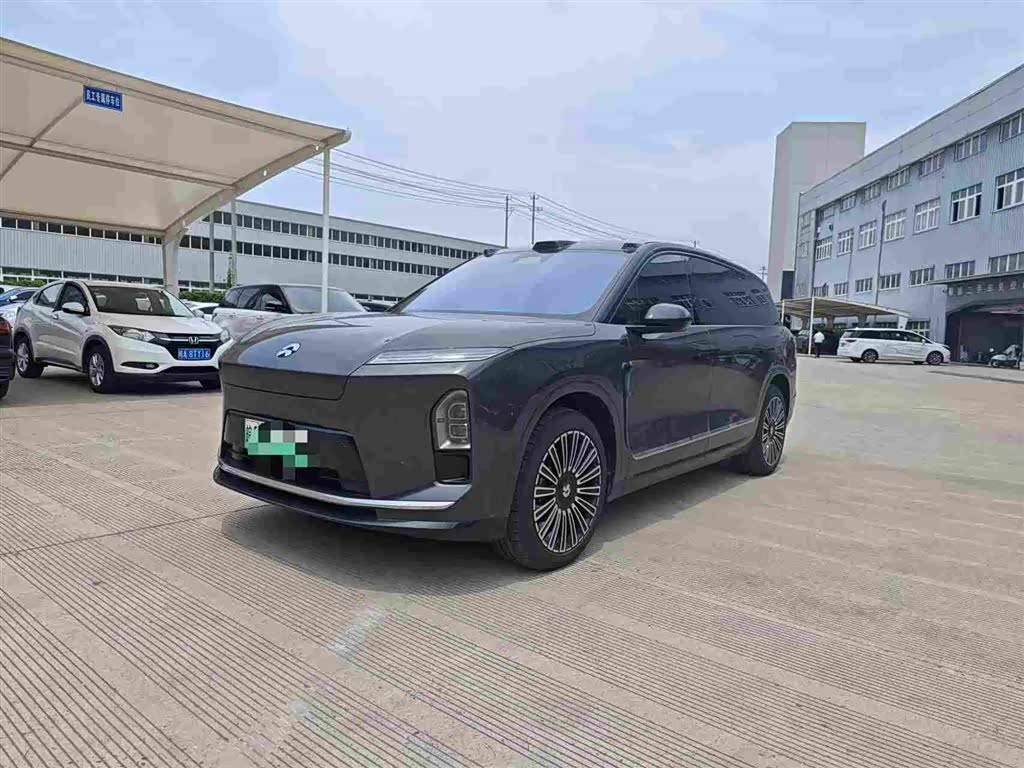 NIO ES8