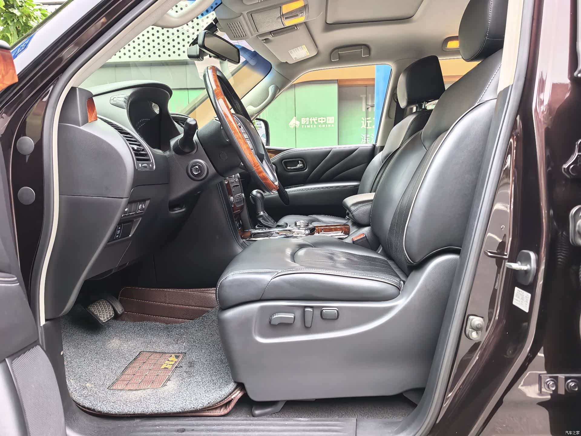 Infiniti QX80, 2016 все фото