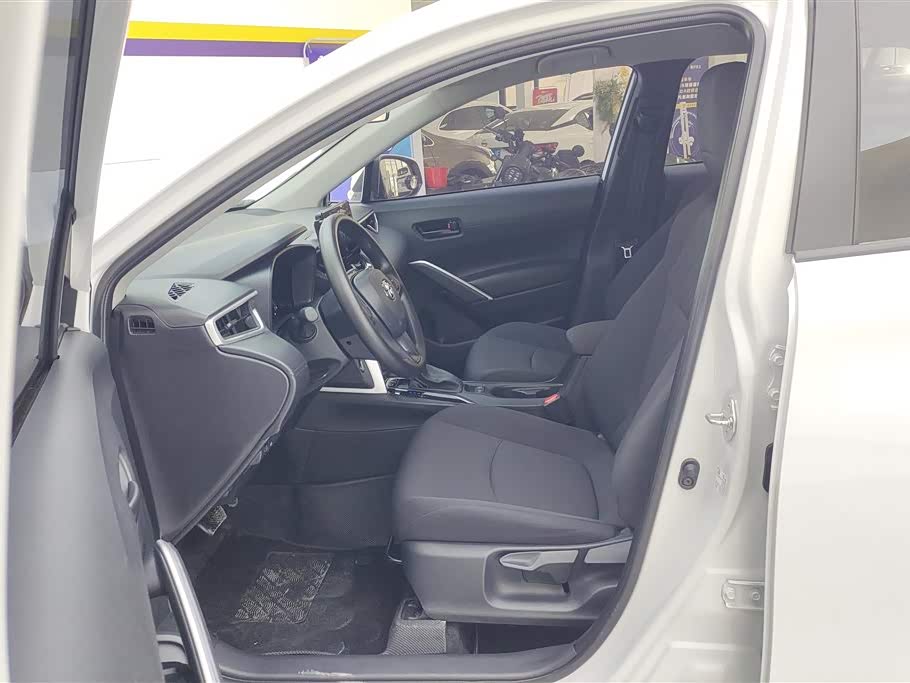 Toyota Corolla Sharp amplifier