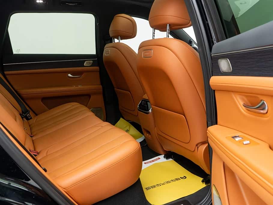 AITO Ask the world M7