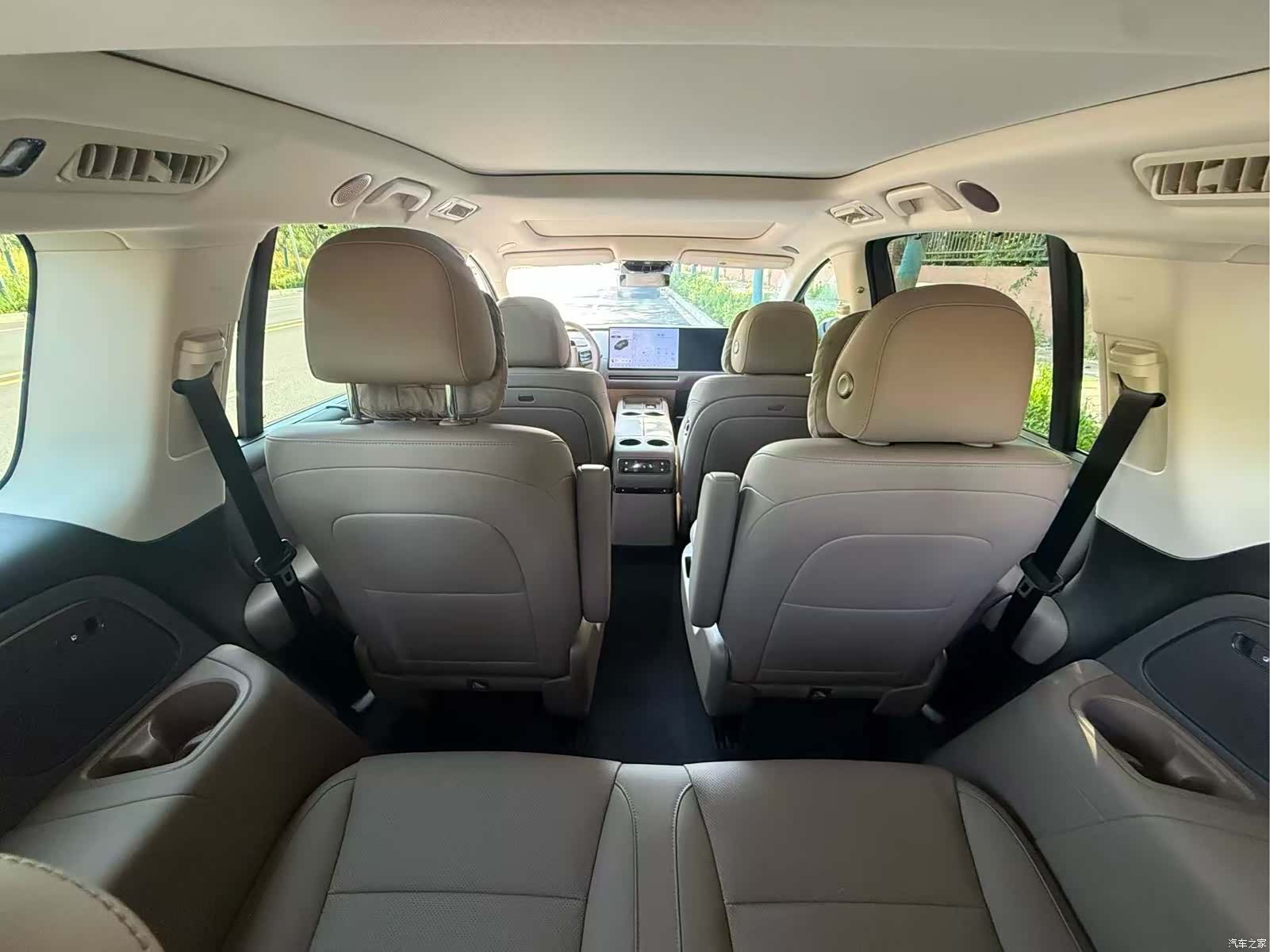 Li Auto i8, 2026 17
