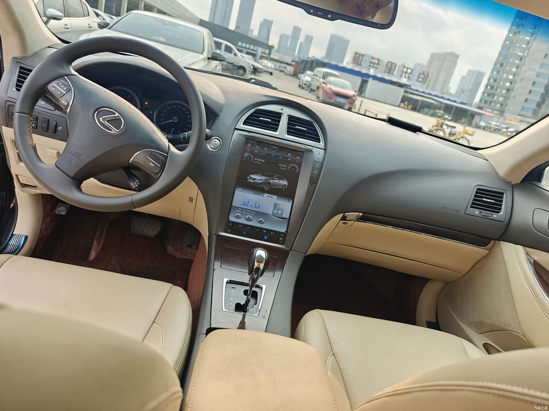 Lexus ES, 2011 10