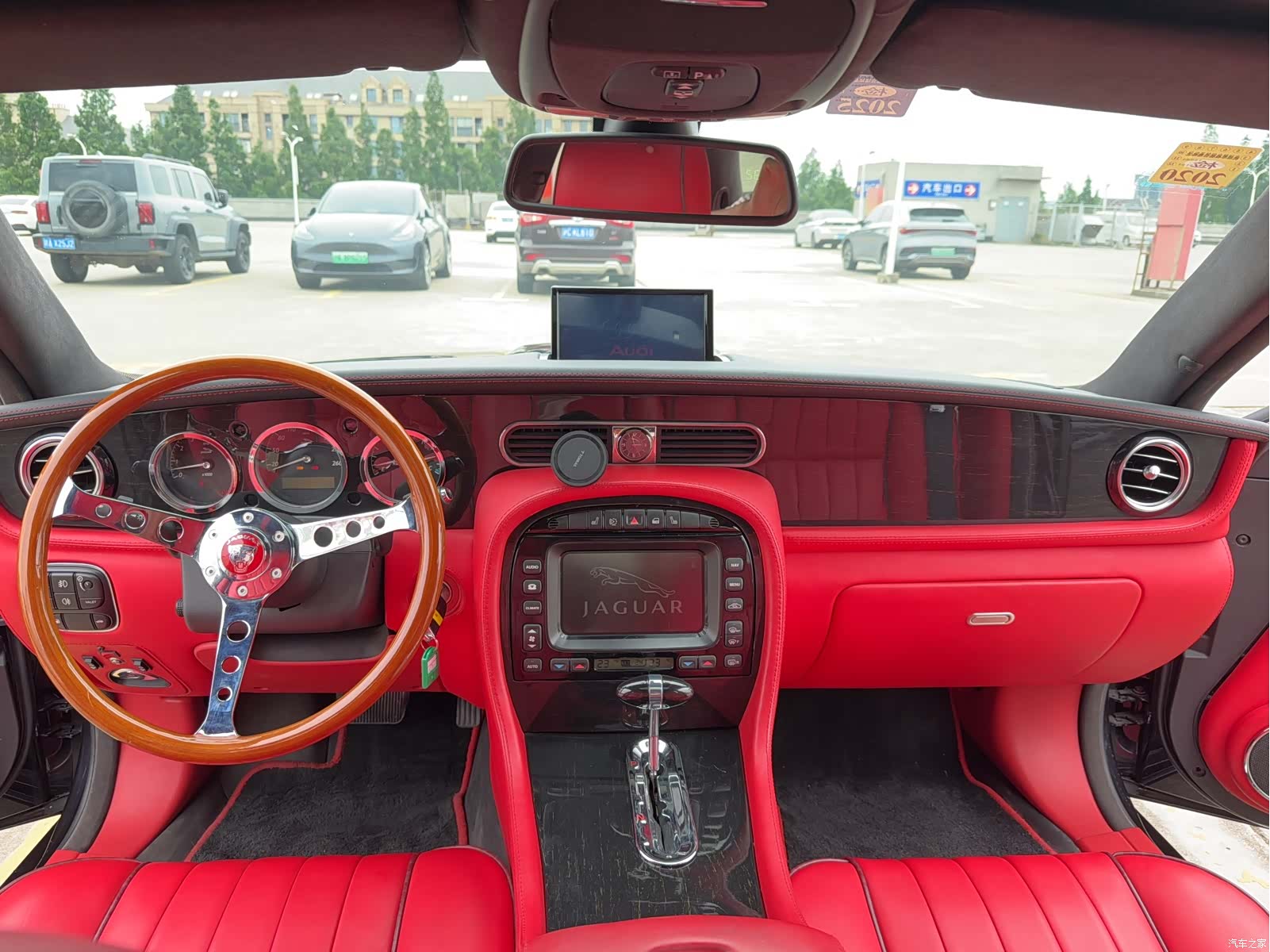 Jaguar XJ, 2007 9