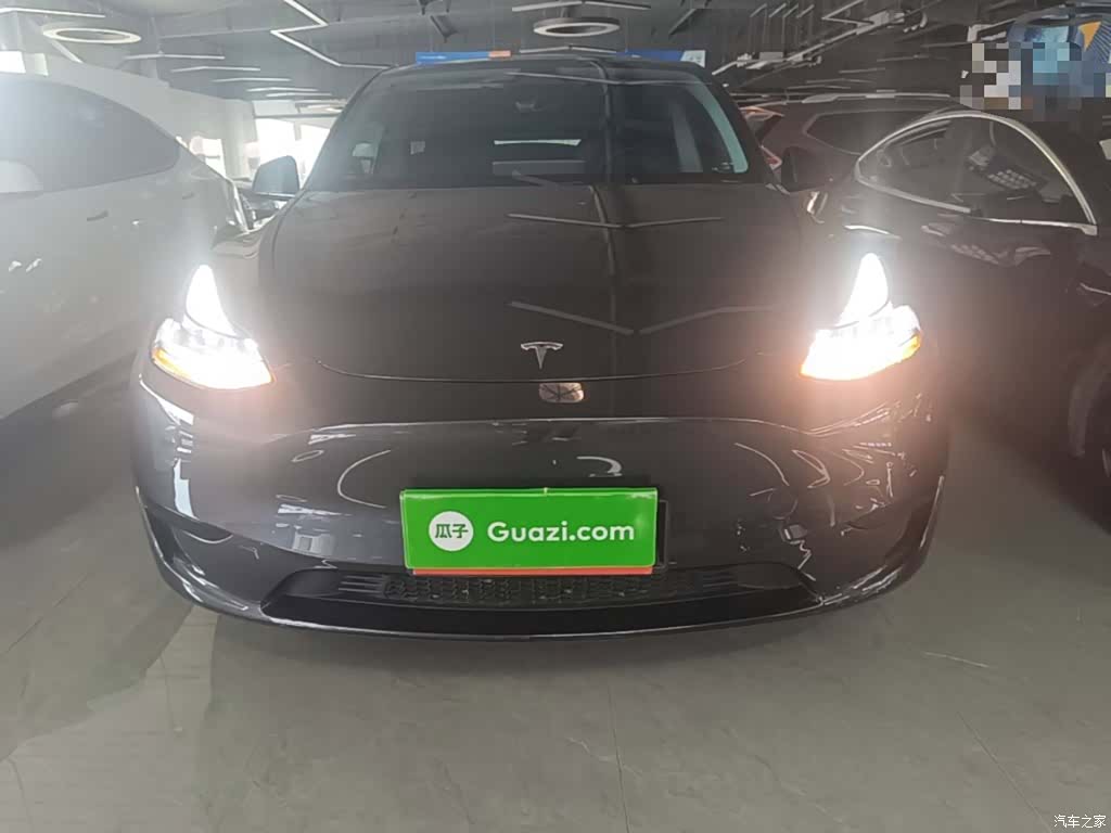 Tesla Model Y, 2024 3