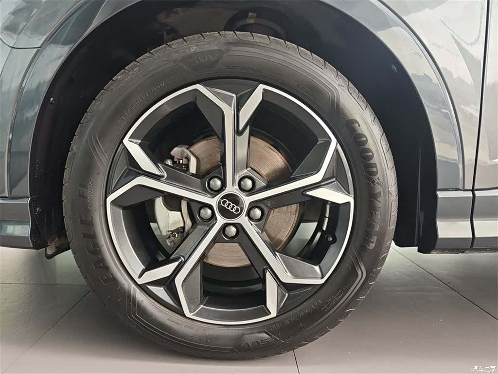 Audi Q3, 2023 15