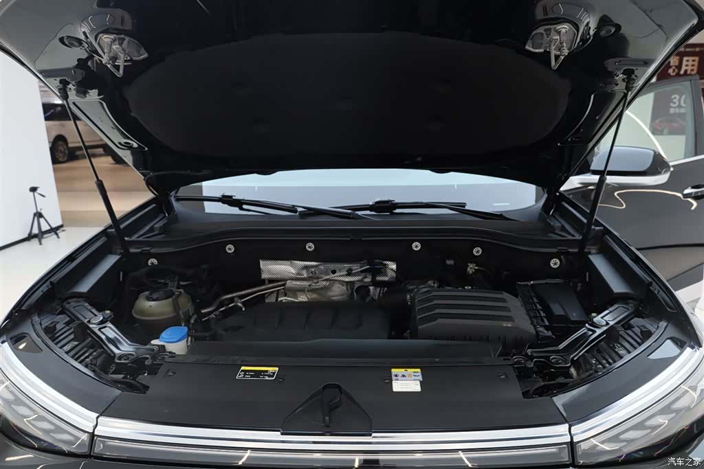 Audi Q6, 2024 11