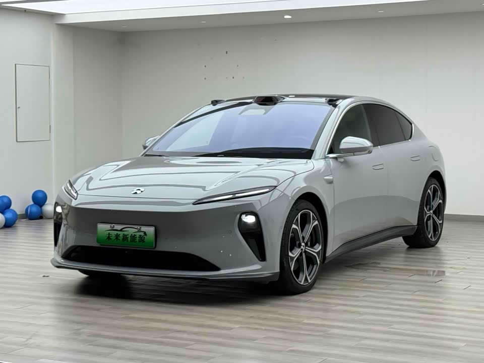 NIO ET5