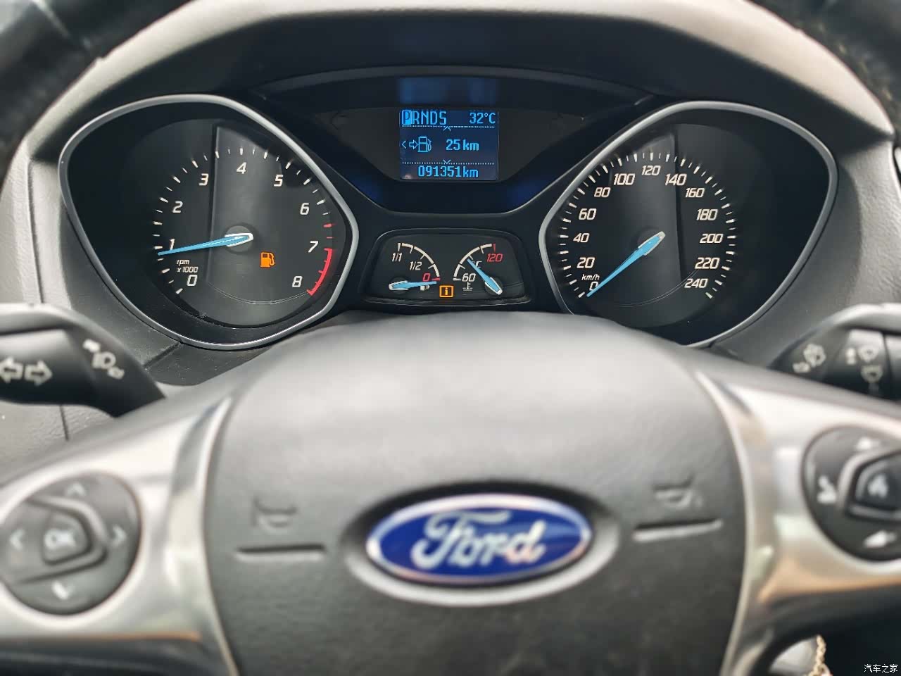 Ford Focus, 2014 10