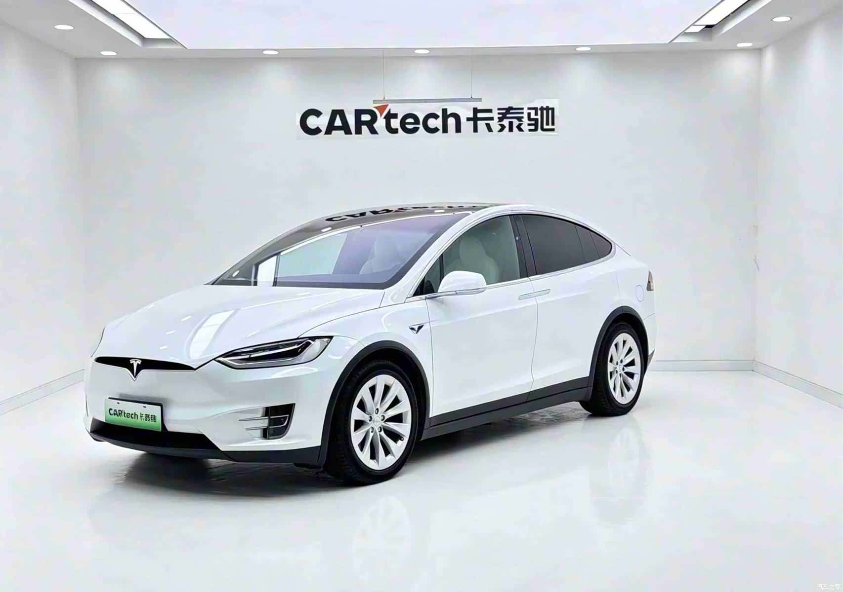 Tesla Model X, 2021 1