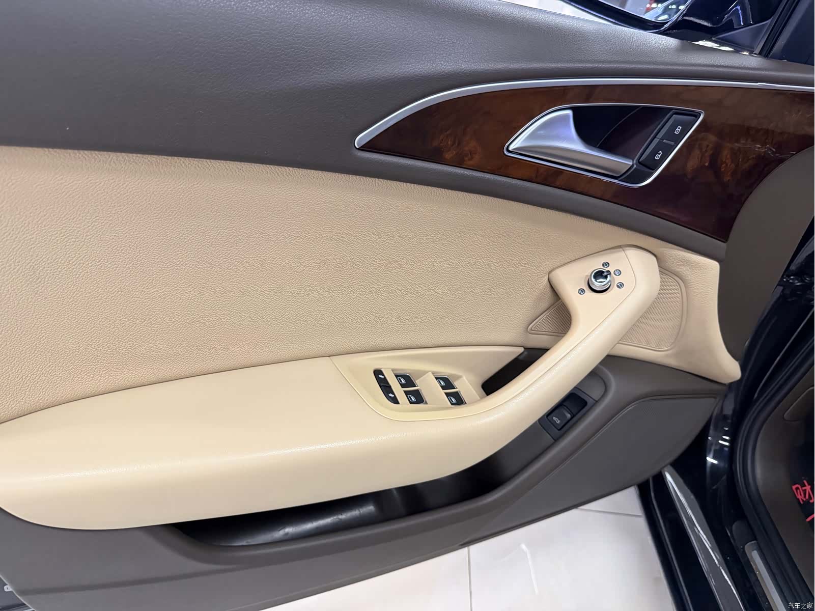 Audi A6L, 2015 6