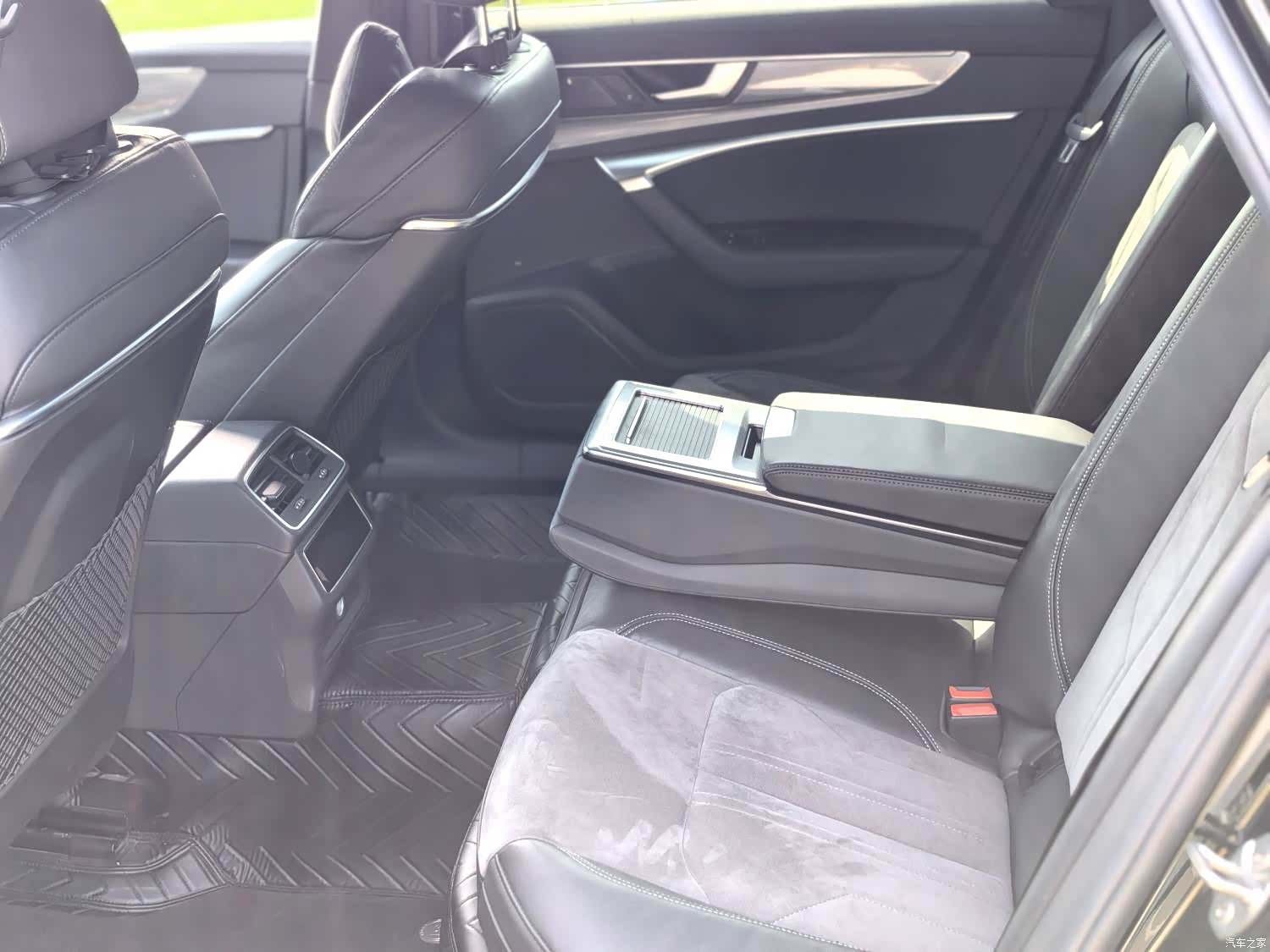 Audi A6L, 2022 6