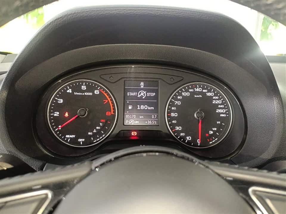 Audi Q2L Audi Q2L