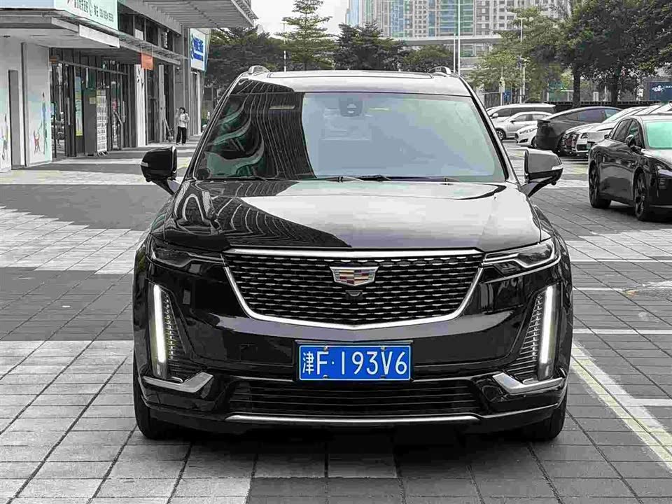 Cadillac XT6