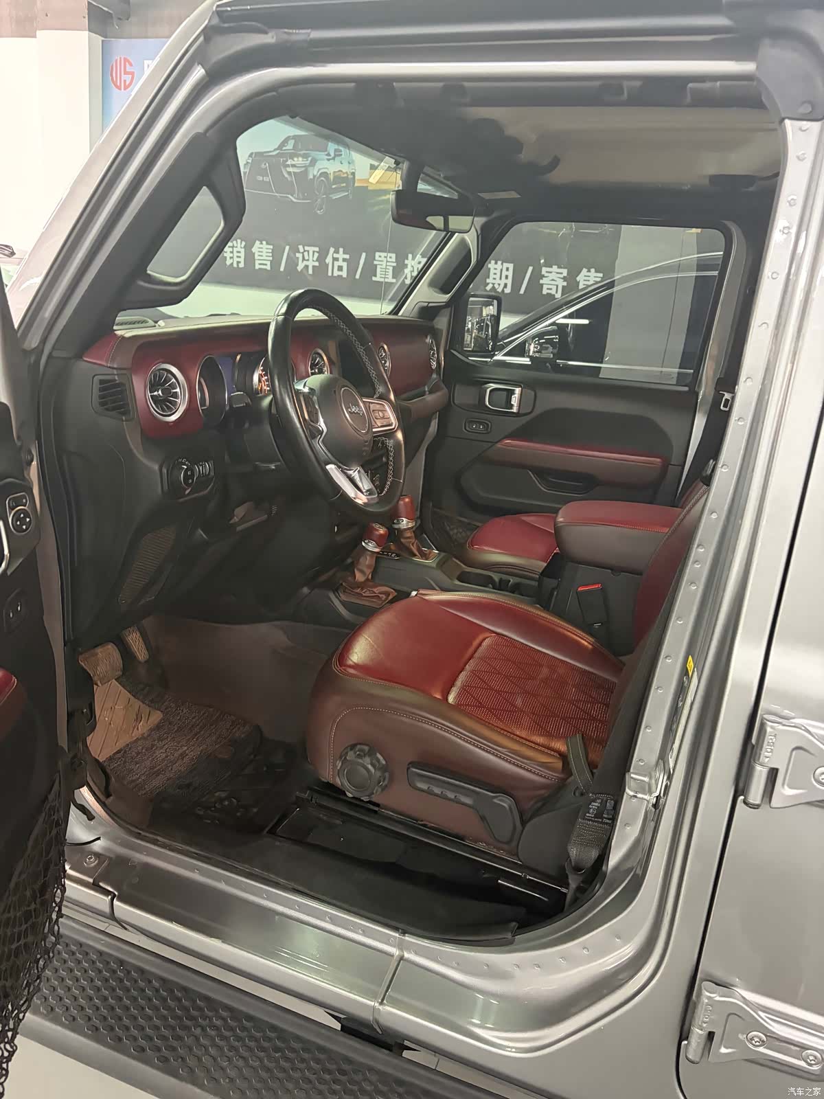 Jeep Wrangler, 2020 все фото