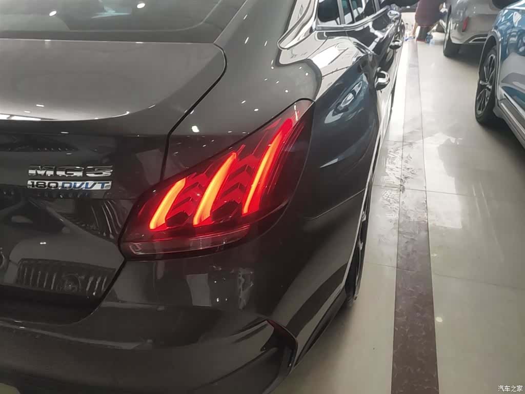 MG MG5, 2021 8