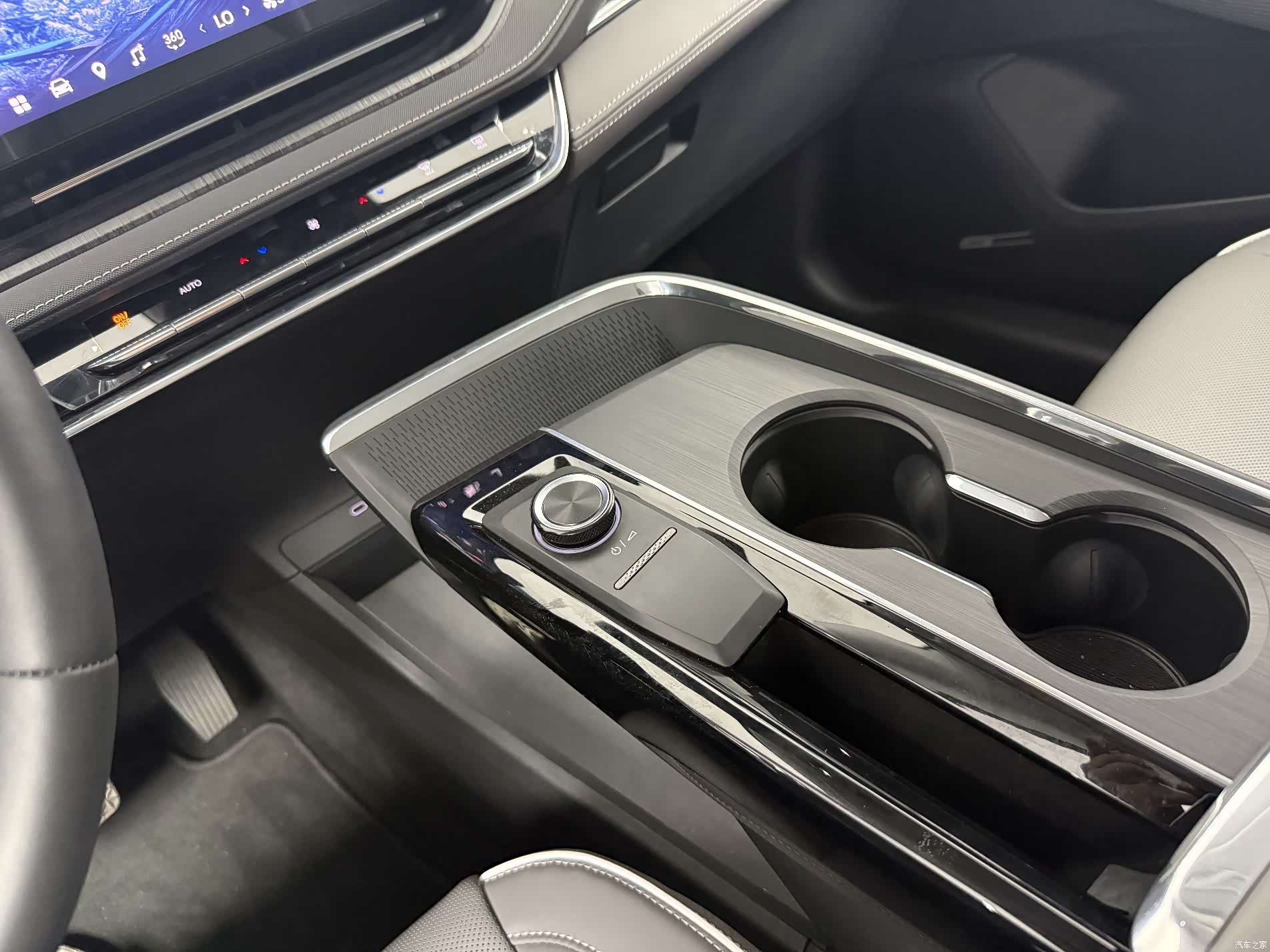 Buick E5, 2025 9