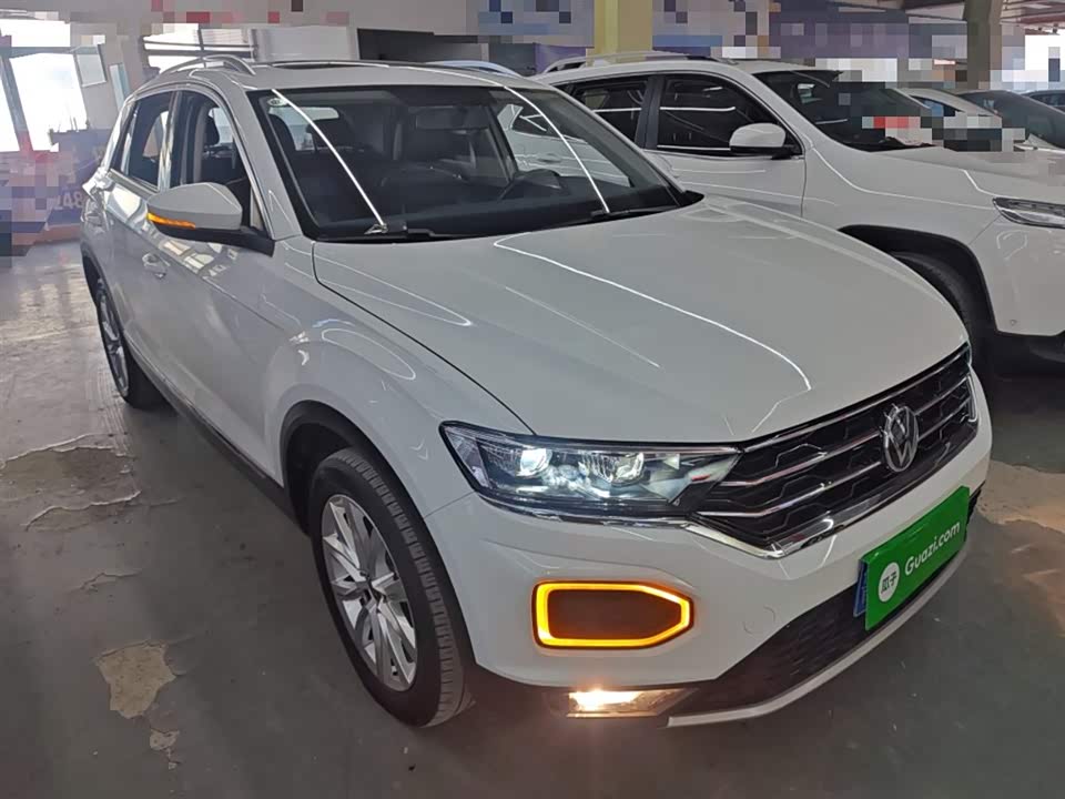 Volkswagen T-ROC exploring Songs