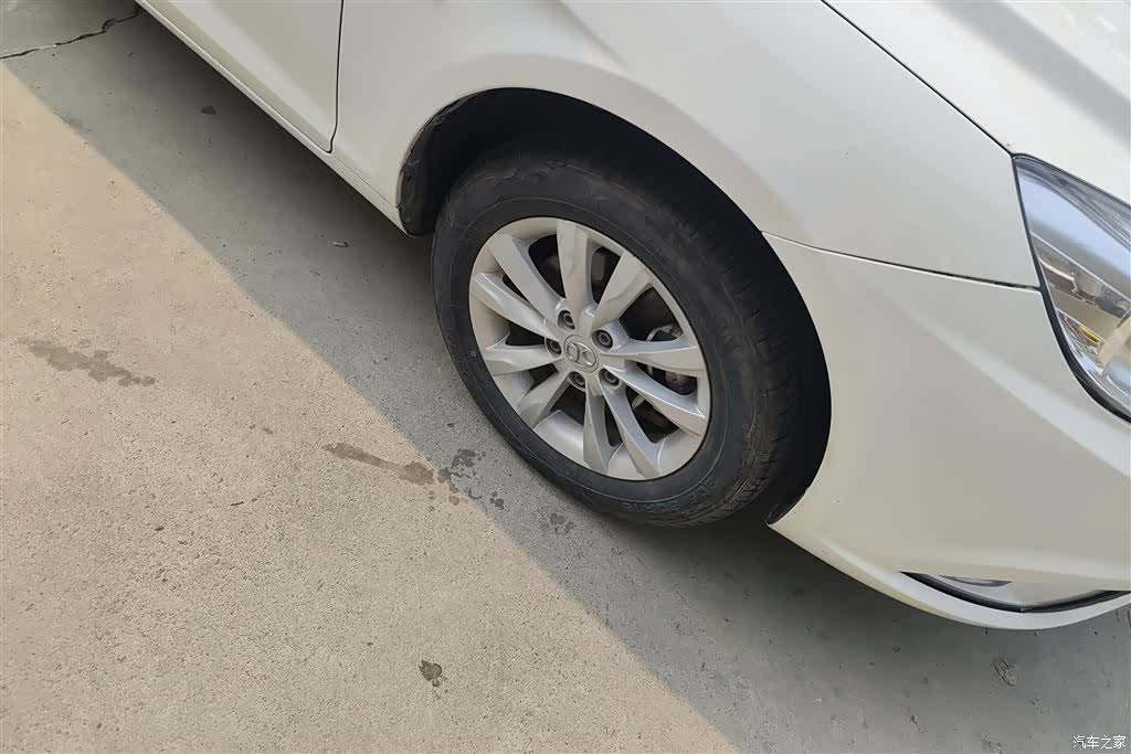 BAIC EU260, 2017 6