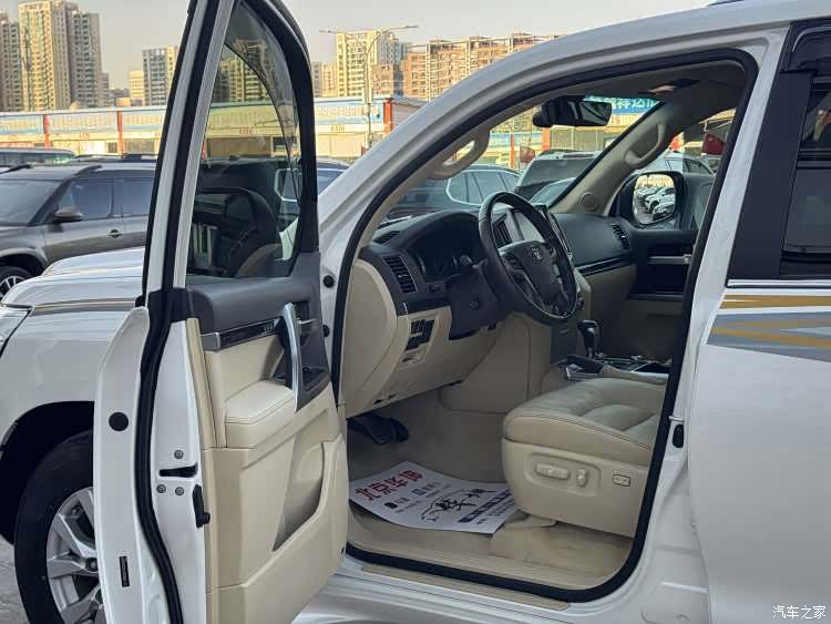 Toyota Land Cruiser, 2016 3