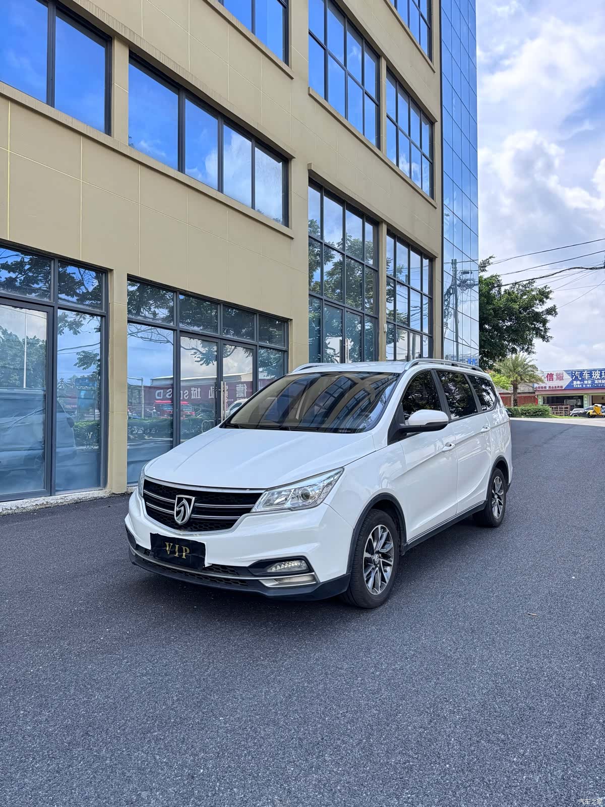 Wuling 730, 2021 1