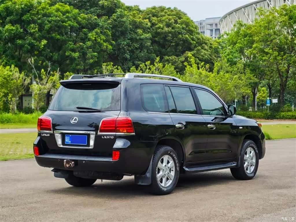 Lexus LX, 2008 7