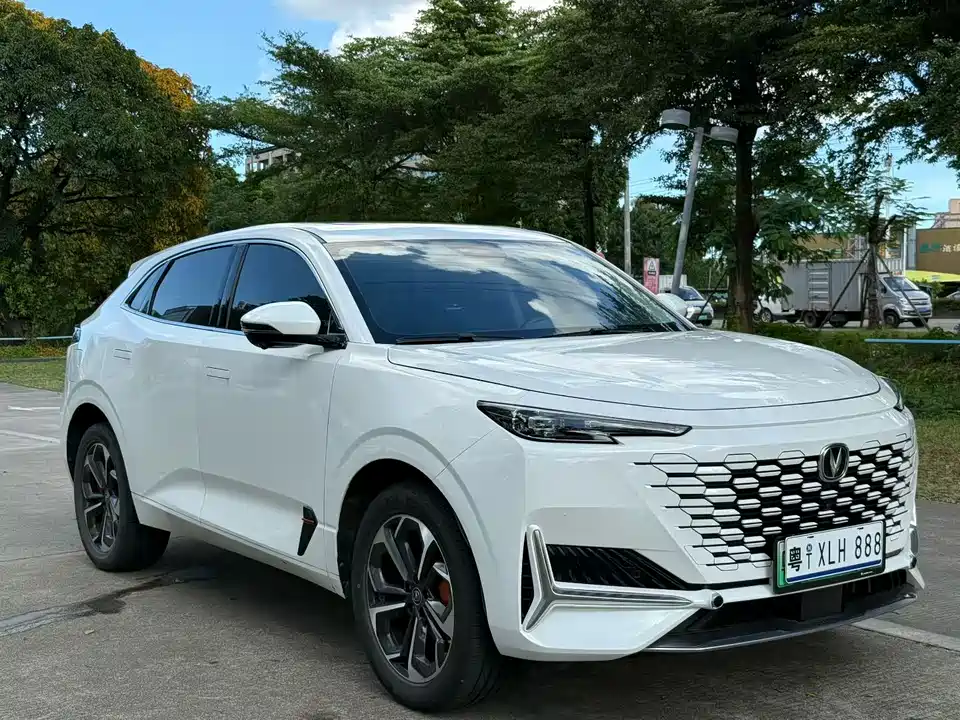 Changan UNI-K Smart iDD