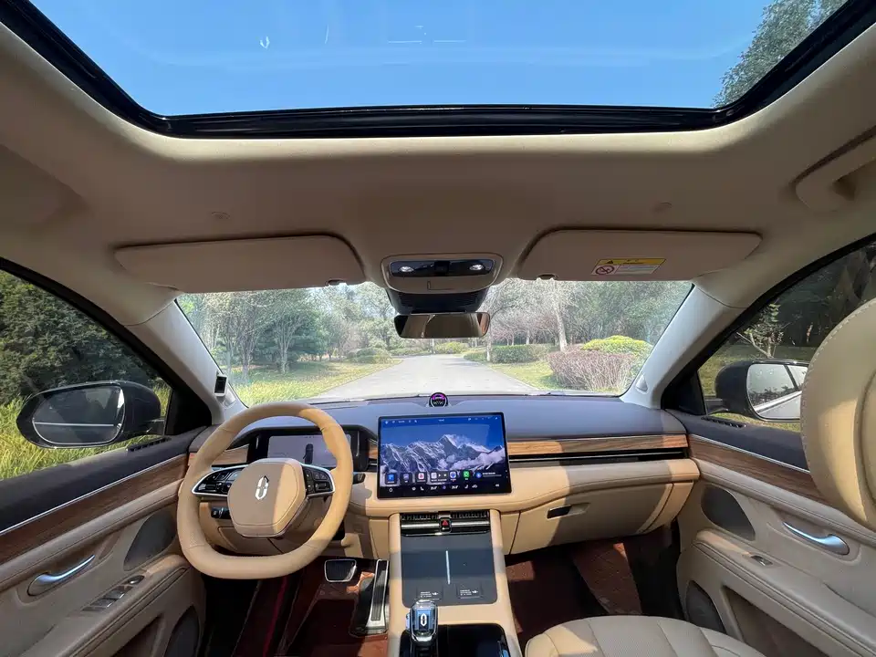 AITO Ask the world M7