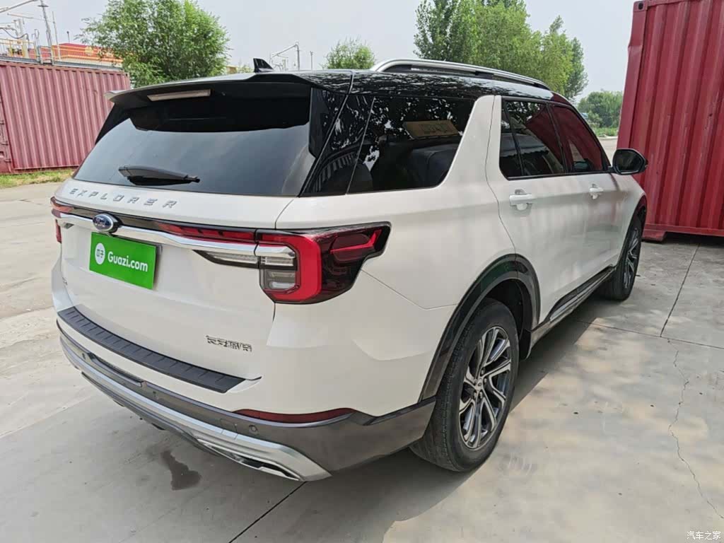Ford Explorer, 2023 7