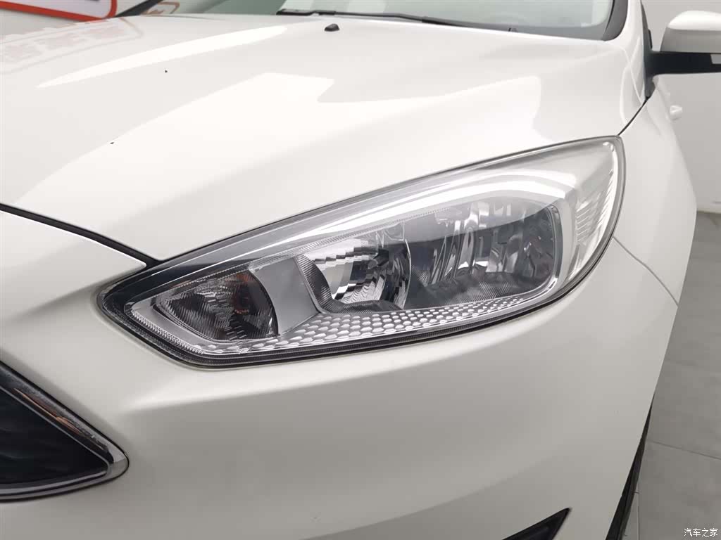 Ford Focus, 2018 7