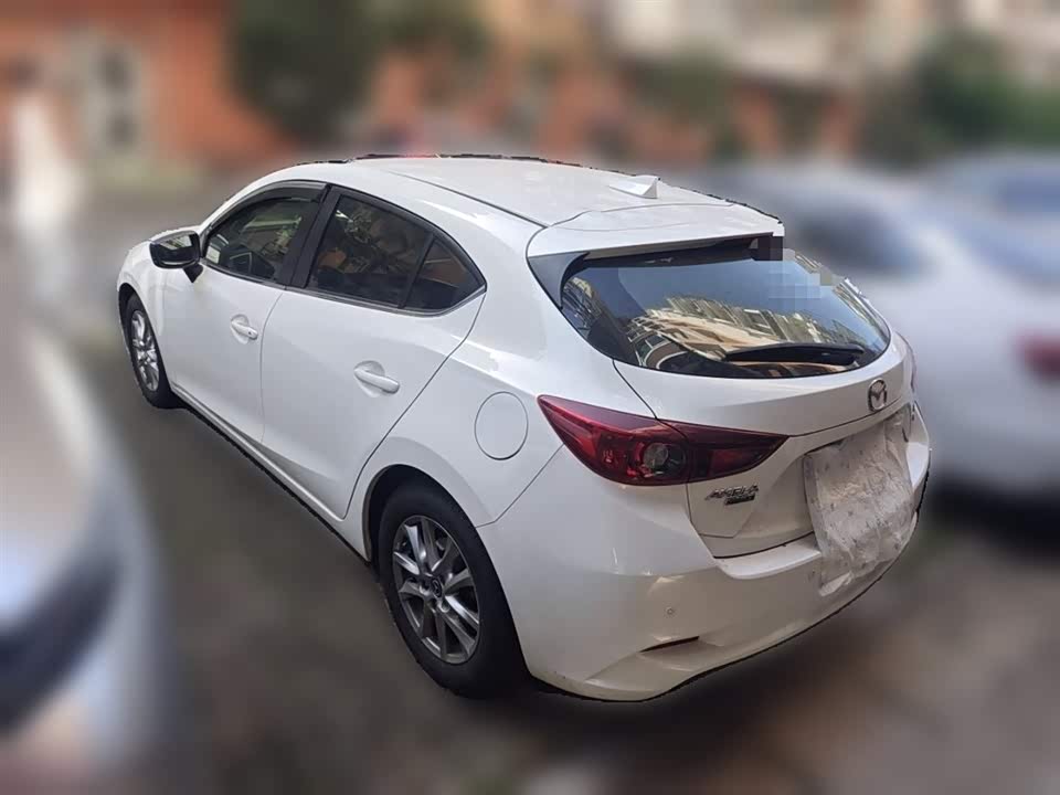 Mazda 3 Angkesaila