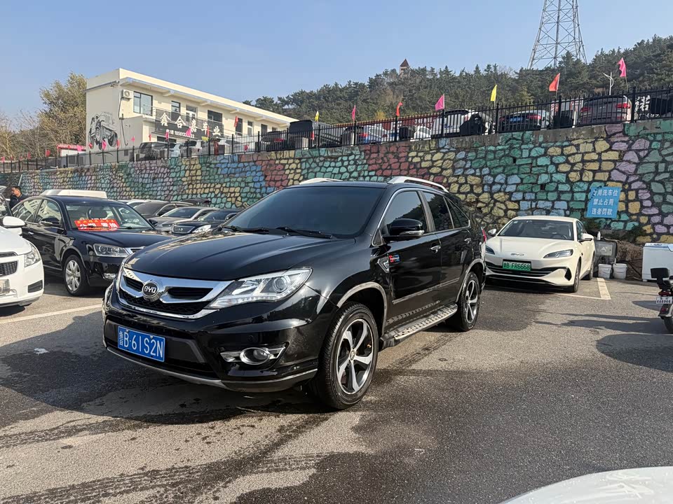 BYD S7