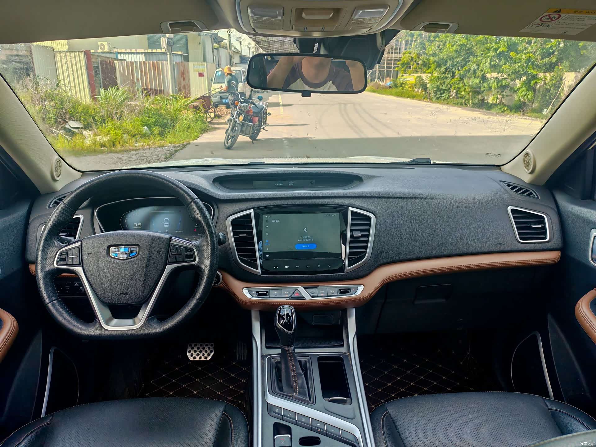 Geely X6, 2018 7