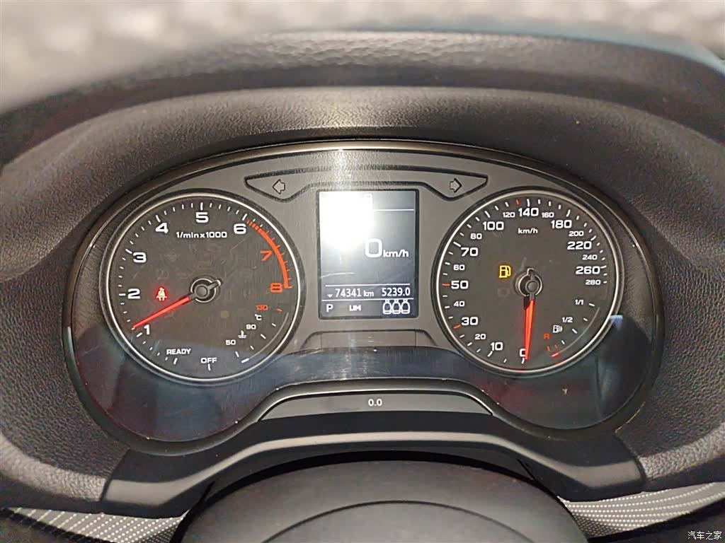 Audi Q2L, 2019 12