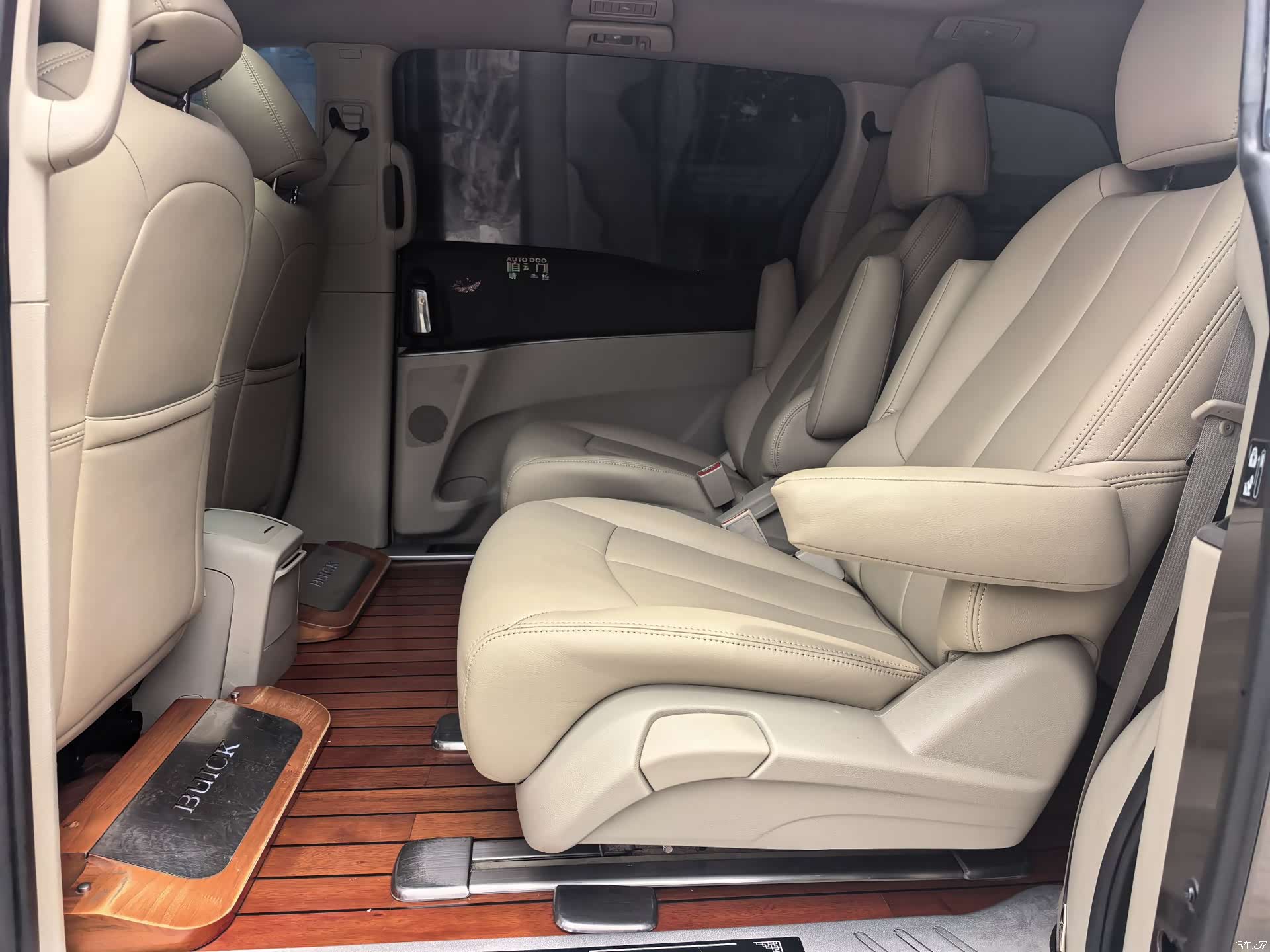 Buick GL8, 2018 все фото