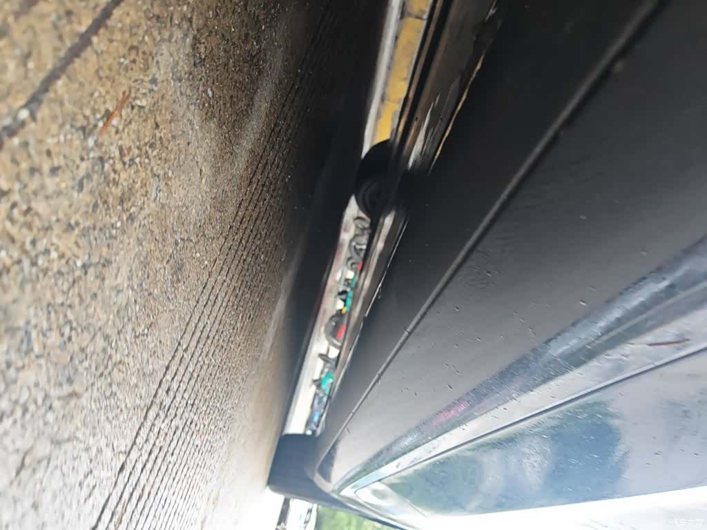 Tesla Model 3, 2025 19