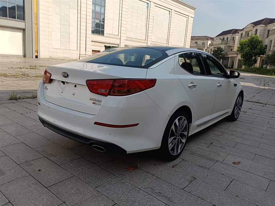 Kia K5 Kia K5